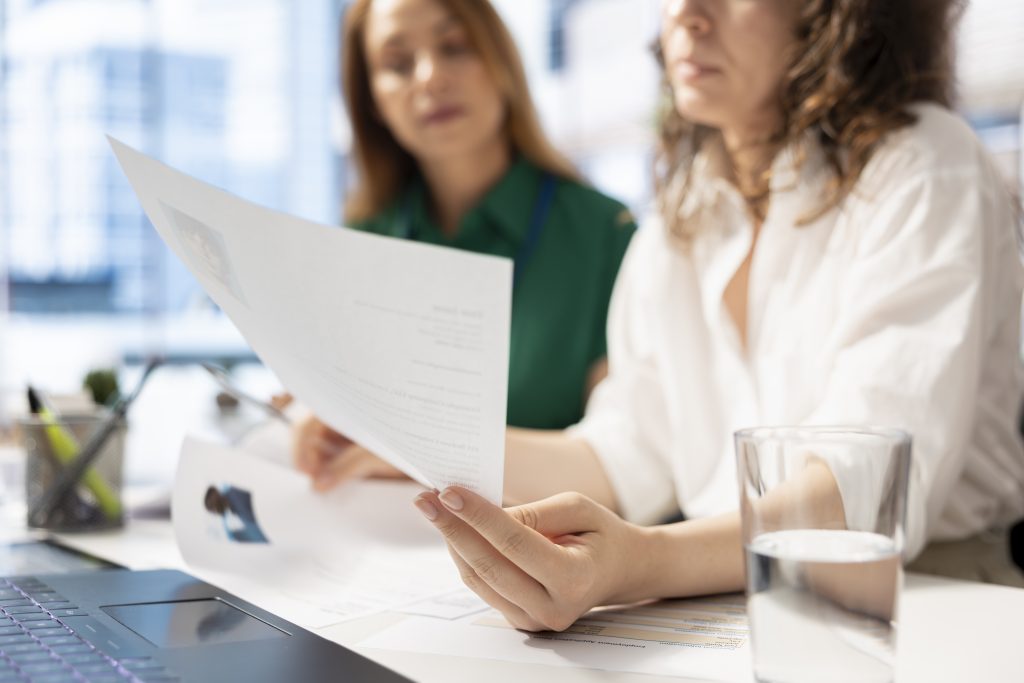 Die Stadtentwicklung Bebra GmbH sucht einen Mitarbeiterin (m/w/d) für die Tourist-Information...