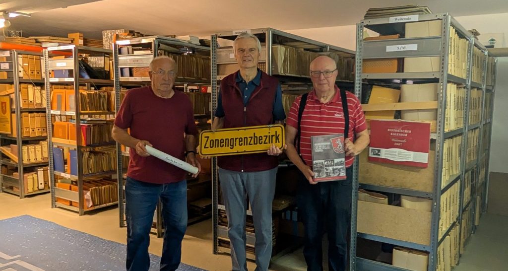 Es riecht nach Papier, nach Geschichte und nach einer Zeit, die längst vergangen scheint...